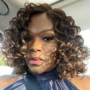 Meet your Posher, Veronica